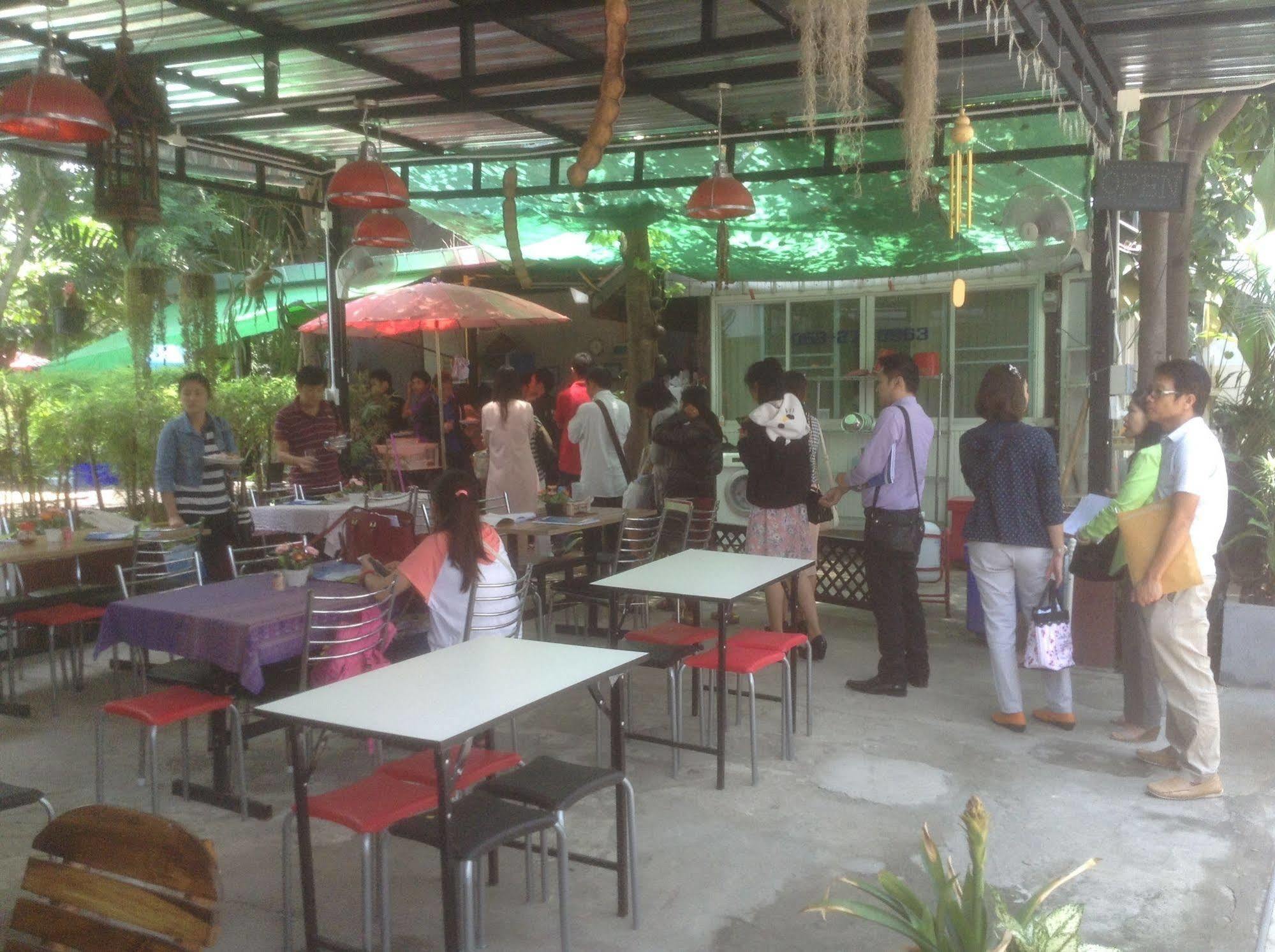 Hi Guesthouse Airport Chiang Mai Extérieur photo