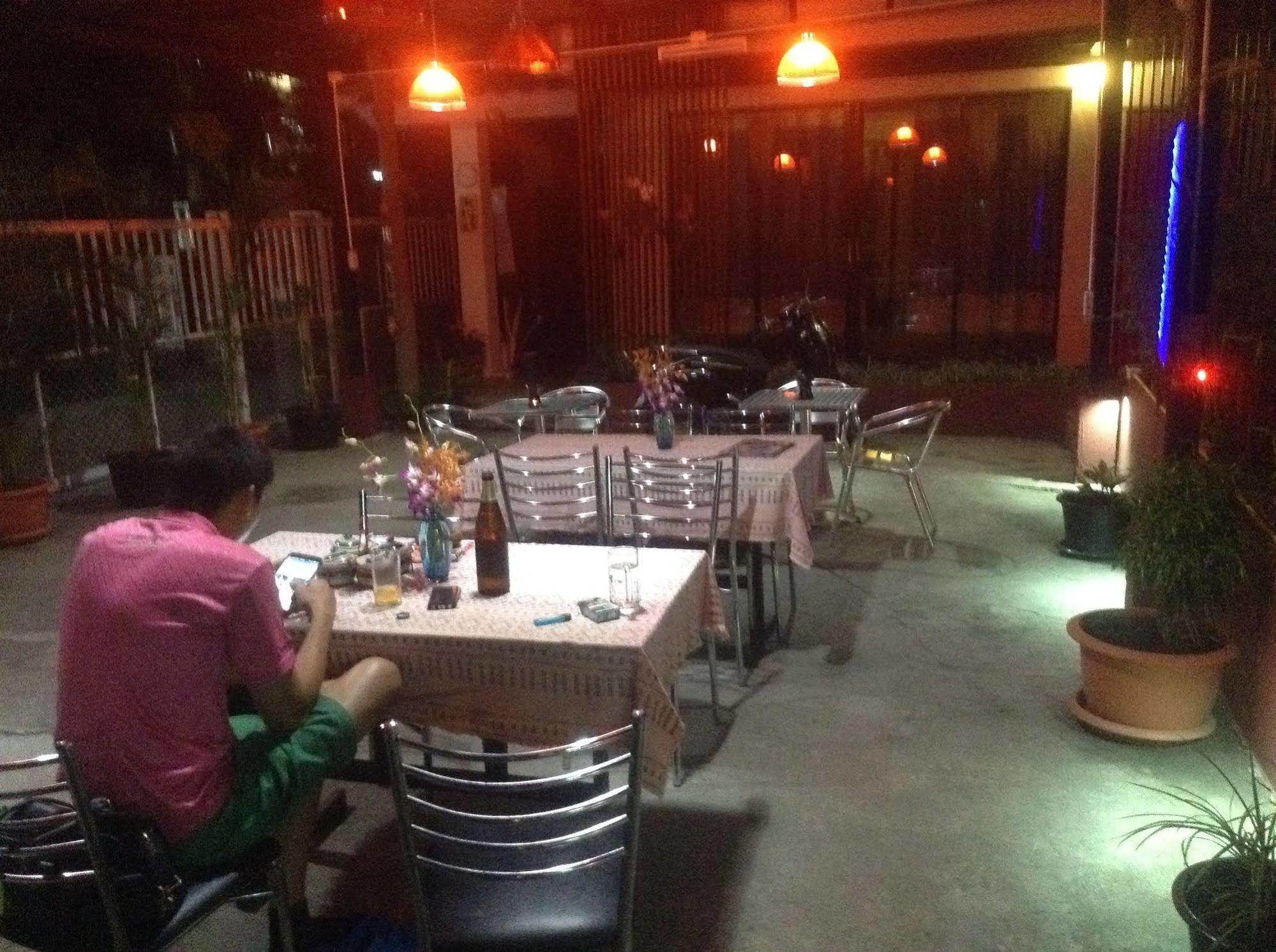 Hi Guesthouse Airport Chiang Mai Extérieur photo